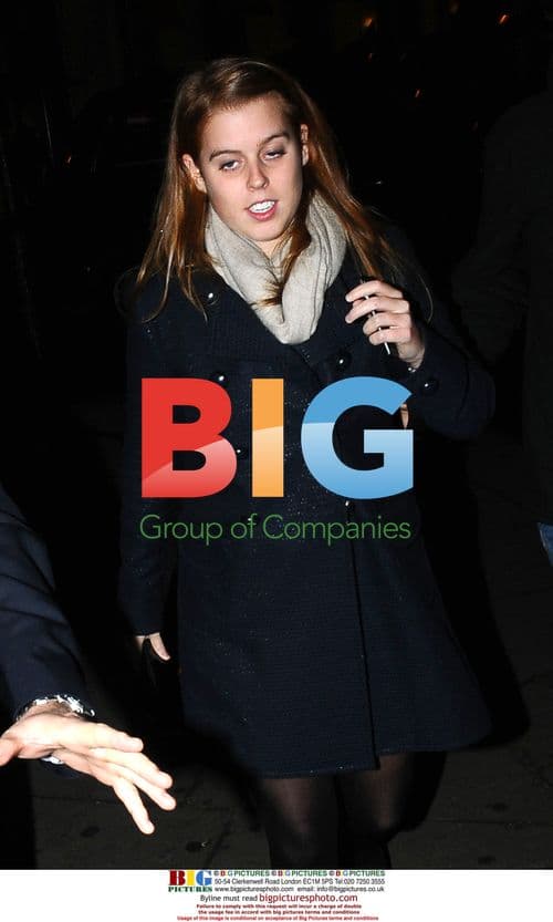 Princess Beatrice and boyfriend leave nightclub
