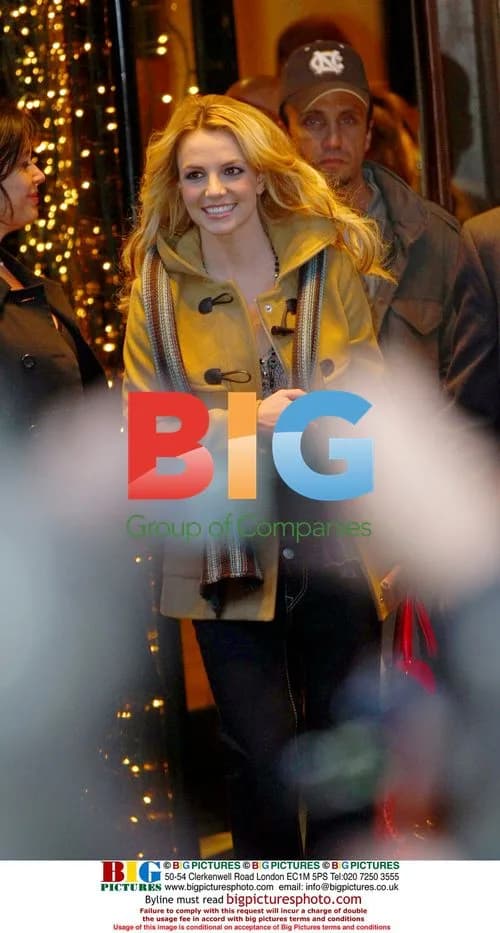 Britney Spears Greets Fans in Paris