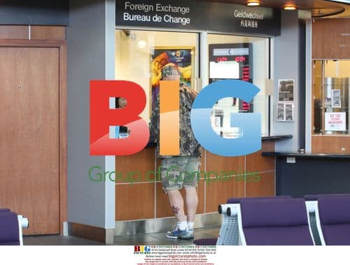 Former WWE Star Steve "STONE COLD" Austin arrives in Vancouver