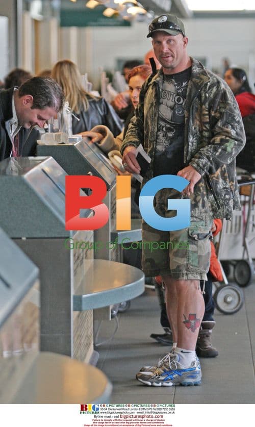 Former WWE Star Steve Austin Arrives in Vancouver