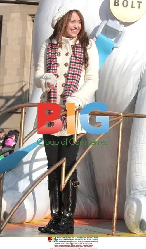 Miley Cyrus at Macy's Thanksgiving Parade