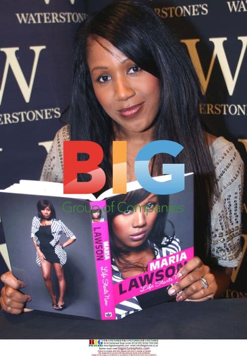 Maria Lawson signs autographs for book launch