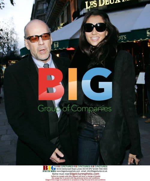 Bruce Willis, Demi Moore, and family in Paris