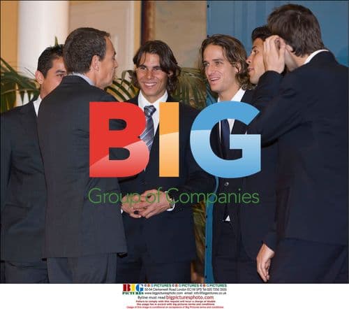 Zapatero Congratulates Davis Cup Winners