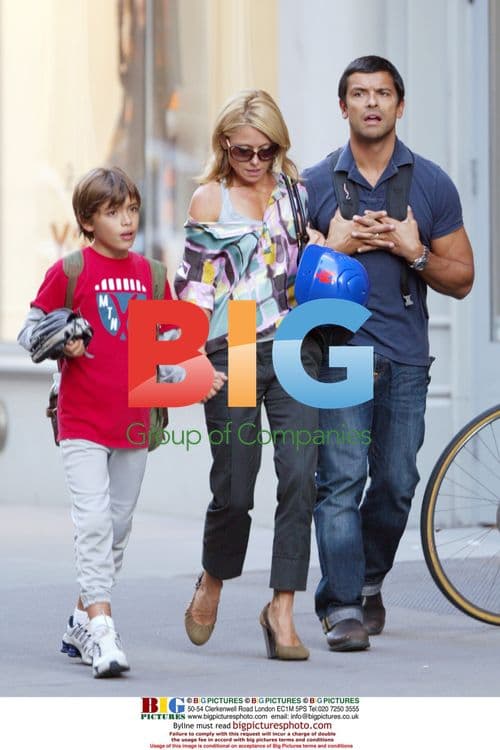 Kelly Ripa and Mark Consuelos in Soho