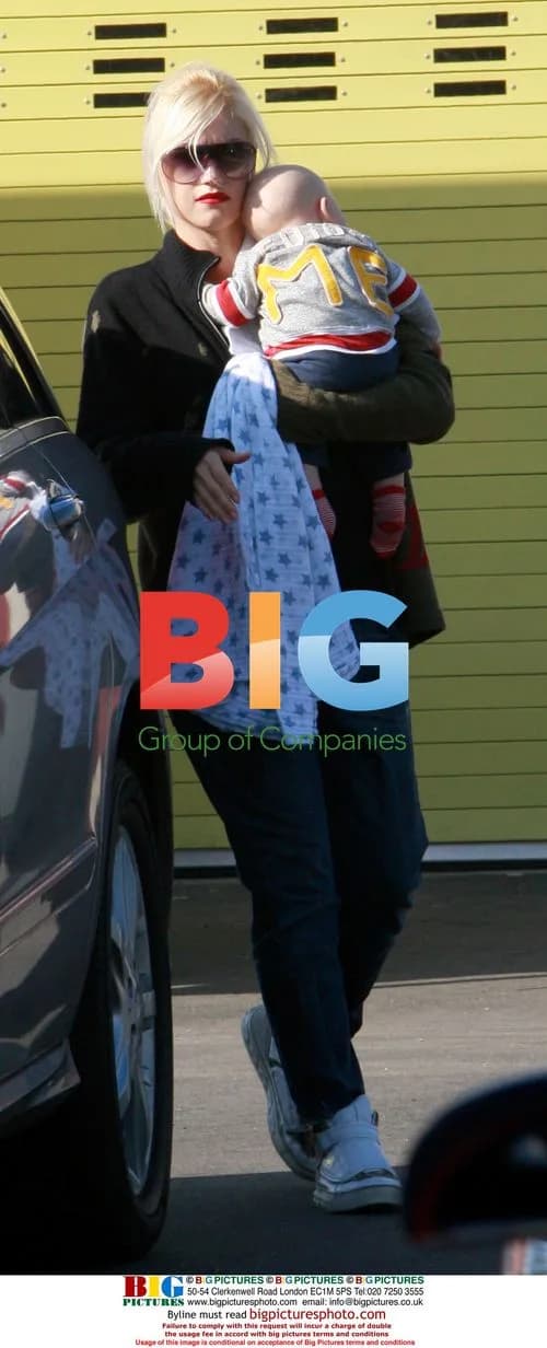 Gavin Rossdale and family shopping in LA