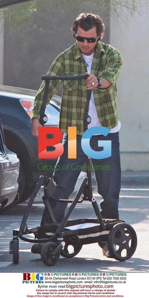 Gwen Stefani and family shopping