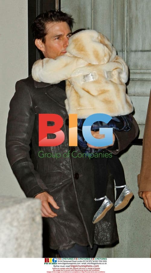 Tom Cruise, Katie, and Suri leave NY apartment