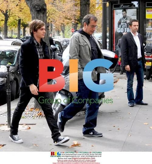 HSM III Stars Depart Paris Restaurant