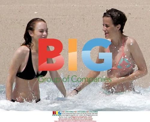 Lindsay Lohan and Samantha Ronson on beach vacation
