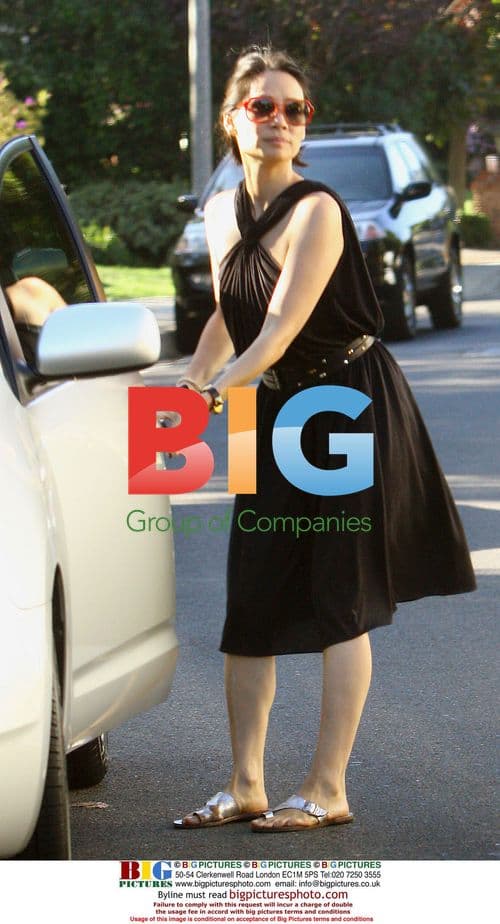 Lucy Liu glammed up for photo shoot with dog