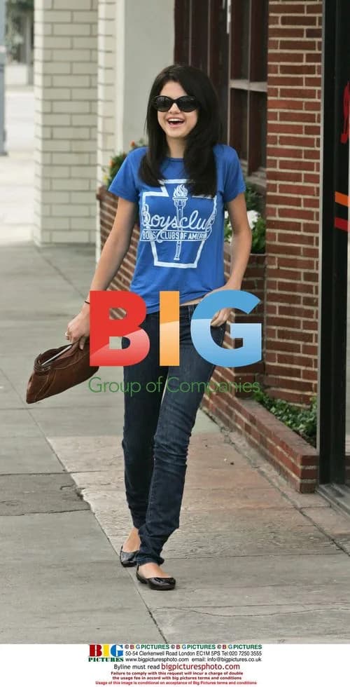 Selena Gomez shops and dines in LA