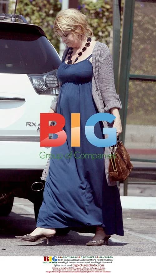 Kirstie Alley shopping for flowers in LA