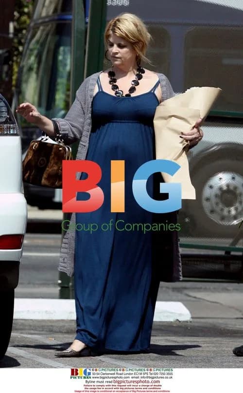 Kirstie Alley shops for flowers in Los Angeles