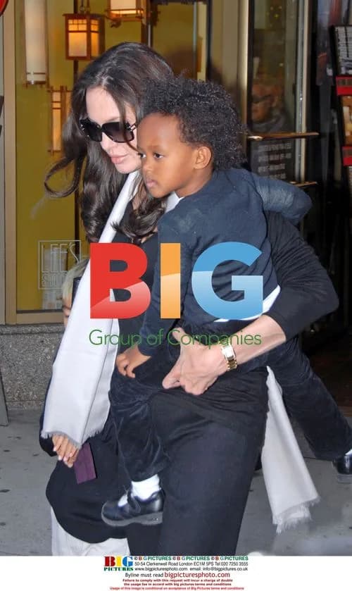 Angelina Jolie and kids exit art store