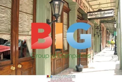 Brad Pitt cycles in New Orleans' French Quarter
