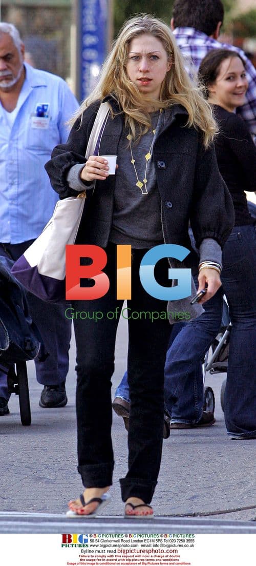 Chelsea Clinton strolls through Manhattan
