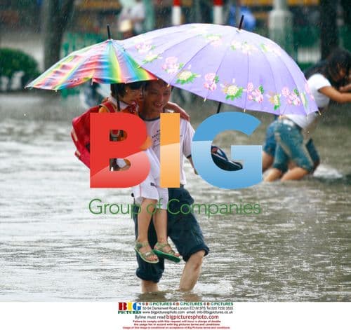 Heavy rain in Jinjiang city, China