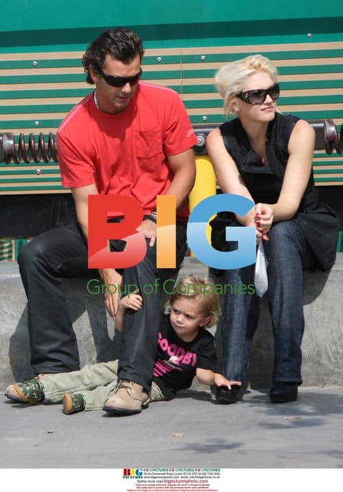 Gwen Stefani with family at park