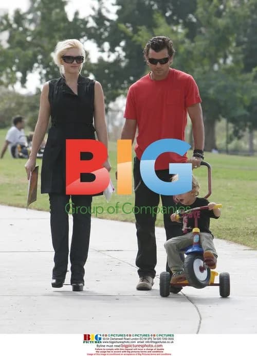 Gwen Stefani and family at park