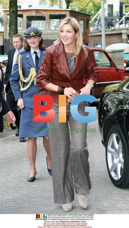Princess Maxima opens 'Money and your life' exhibition