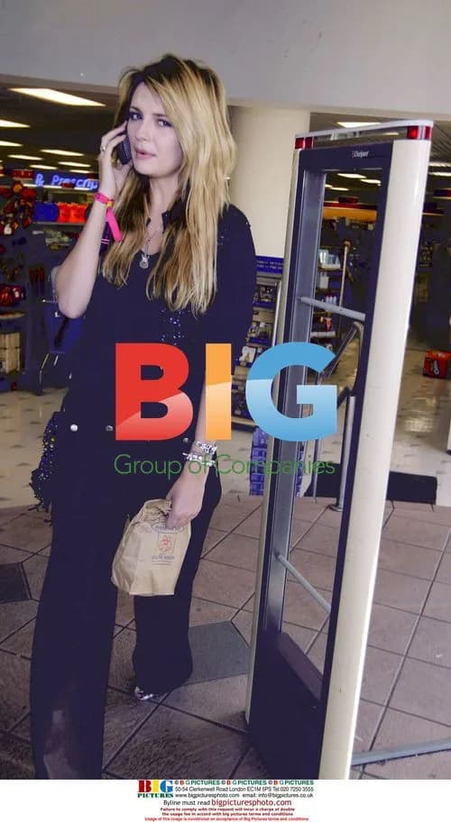 Mischa Barton leaves Rite Aid in Beverly Hills
