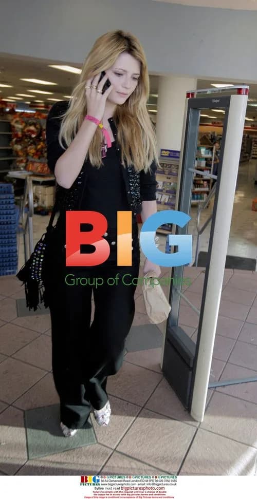 Mischa Barton leaves Rite Aid pharmacy in Beverly Hills