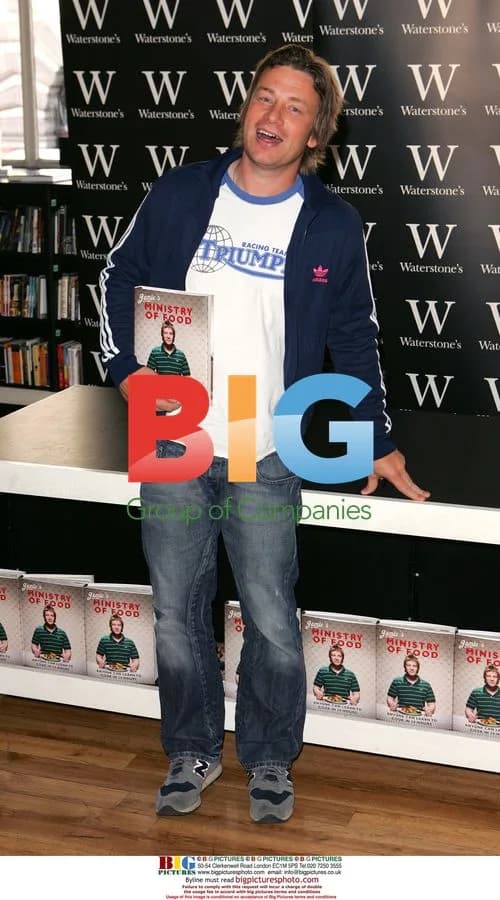 Jamie Oliver signs "Ministry of Food" book