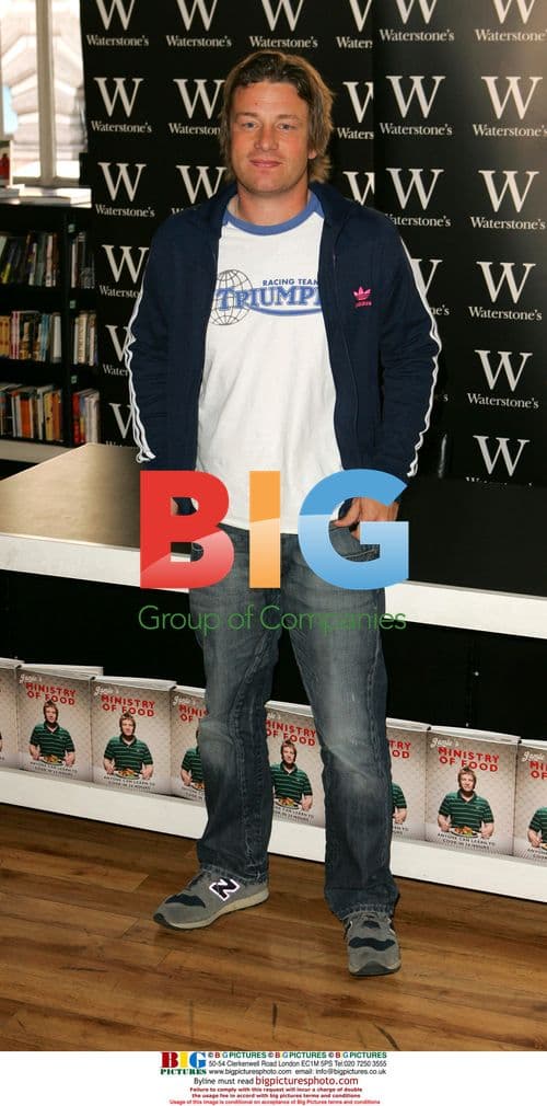Jamie Oliver signs copies of "Jamie's Ministry of Food"