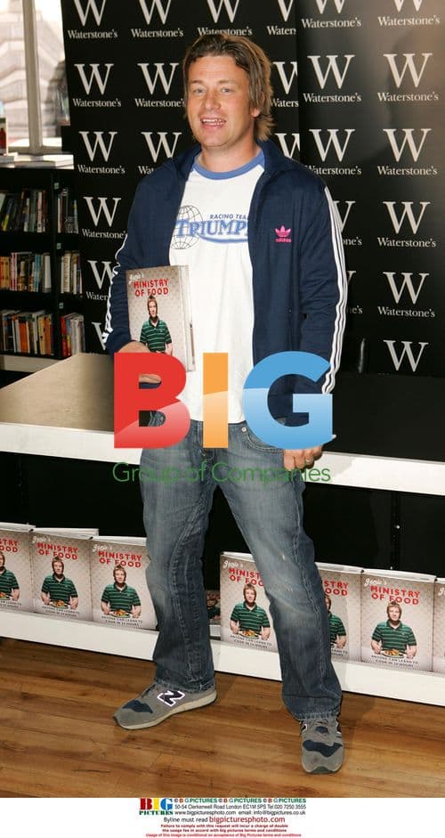 Jamie Oliver Signs 'Ministry of Food' Book