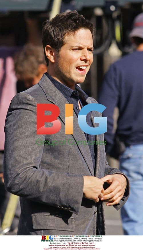 Gary Sinise and Scott Wolf film CSI: NY scene