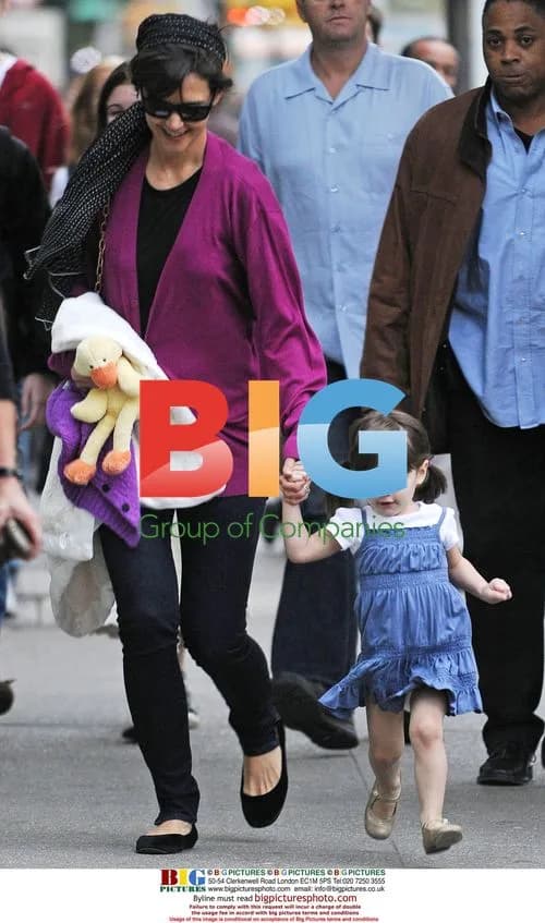 Suri Cruise Skips with Katie Holmes