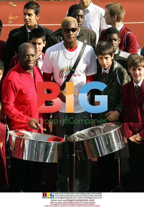 Phillips Idowu walks for mental health