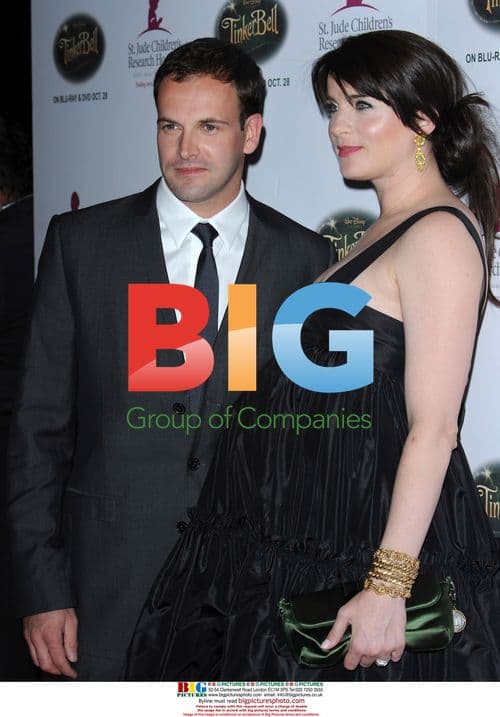 Jonny Lee Miller and Michele Hicks