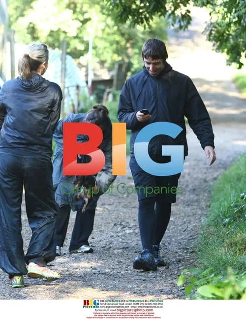 Liam Gallagher, Nicole Appleton, and Melanie Blatt in London Park