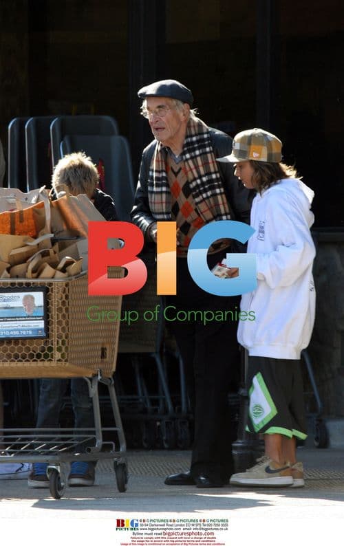 Martin Landau shopping in Malibu