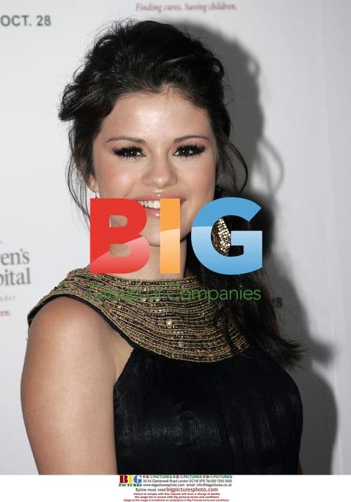 Selena Gomez at Runway For Life Benefit