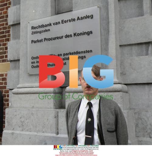 Man performs Hitler salute at war cemetery