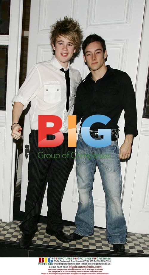 X Factor Contestants Arrive Home from Rehearsals