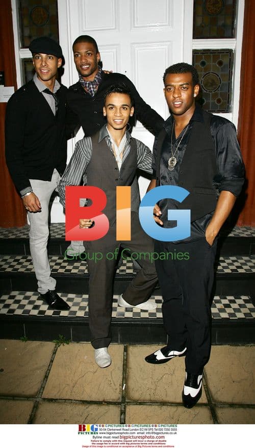 X Factor Contestants Arrive at House