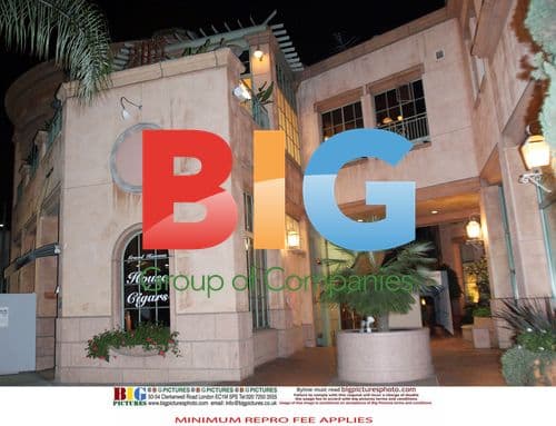 Jenifer Aniston and John Mayer at Birthday Party