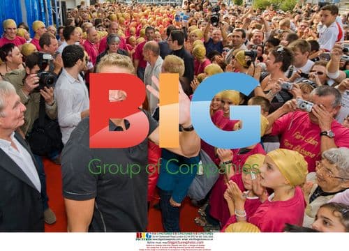 Alain Bernard inaugurates pool in Aubagne