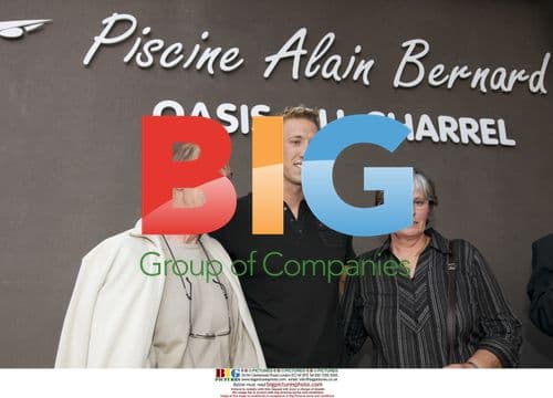 Alain Bernard opens new swimming pool in Aubagne