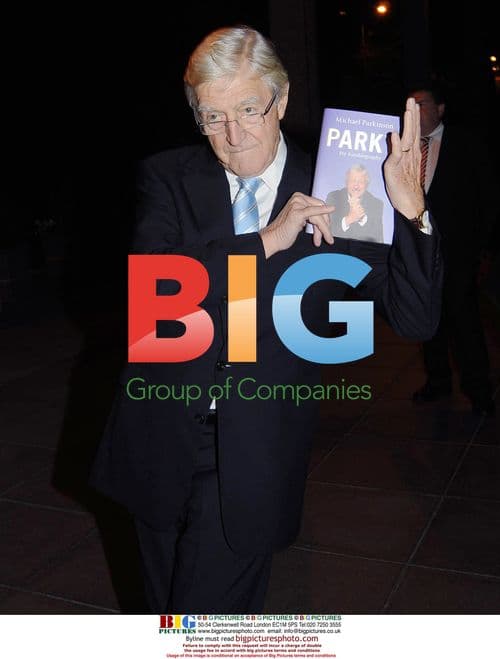 Jesse Metcalfe Leaves Late Late Show