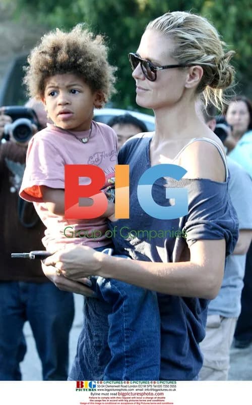 Heidi Klum and kids enjoy Beverly Hills park