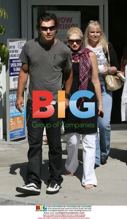 Gwen Stefani and Gavin Rossdale shop with son
