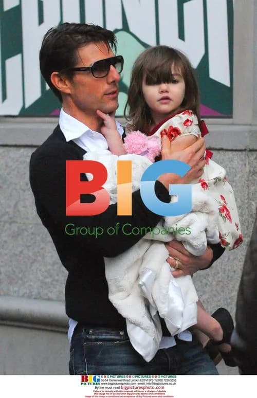 Tom Cruise and Daughter Suri Get Ice Cream