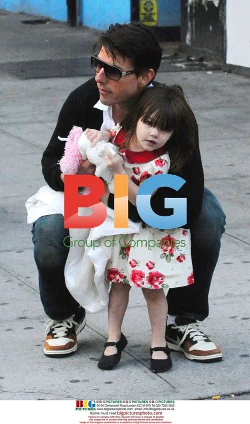 Tom Cruise and Suri Out for Ice Cream