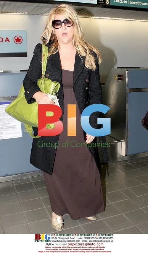 Kirstie Alley with daughter Lilly at LAX