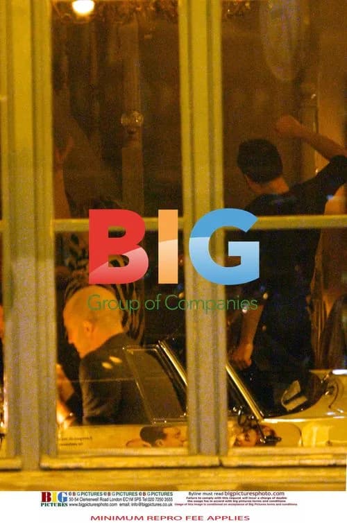 Kylie Minogue spotted with mystery man in Paris